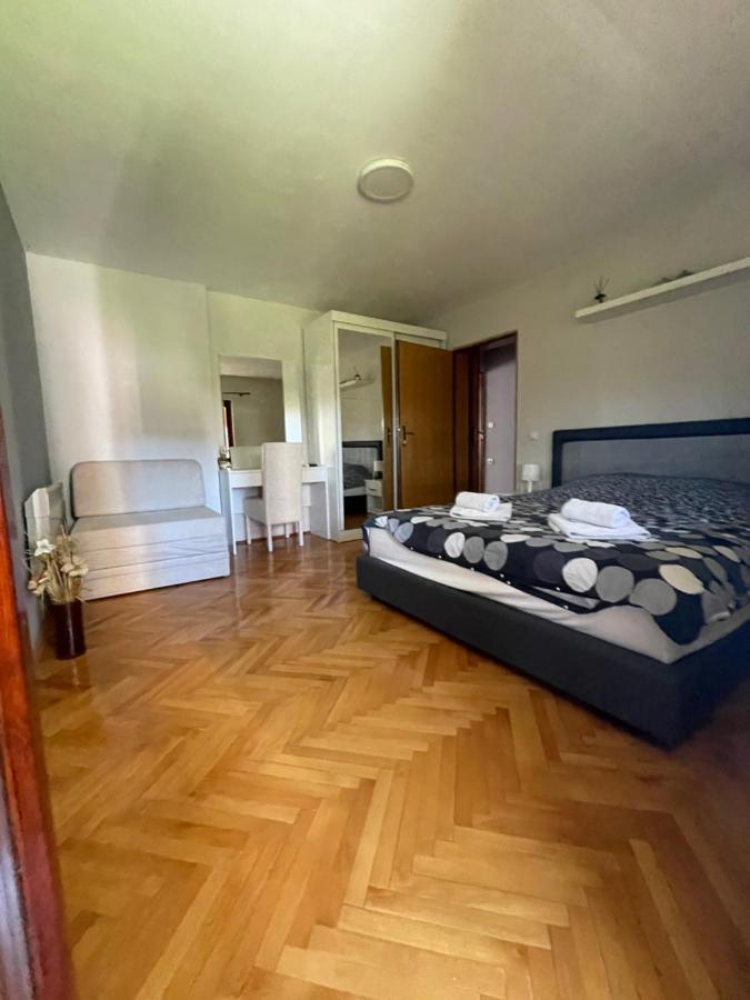 Leo Lägenhet Ni Exteriör bild